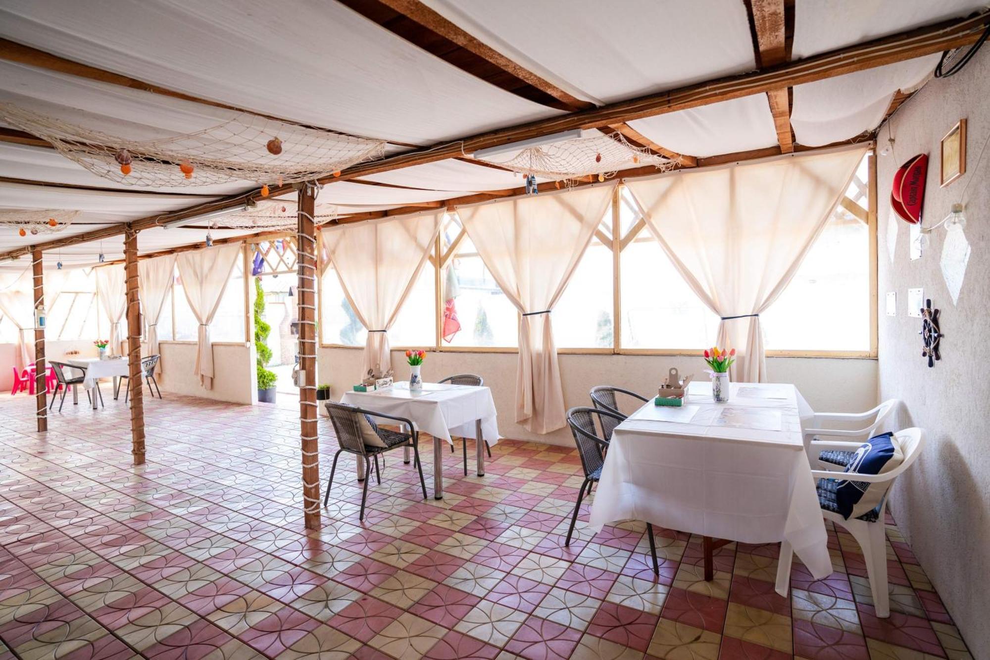 Casa Irina 2Mai Hotel 2 Mai Ngoại thất bức ảnh